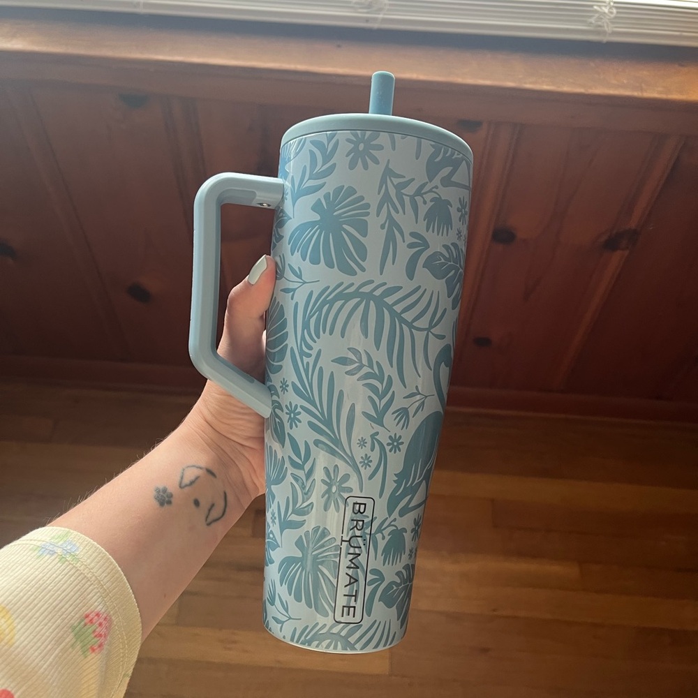 Brumate Blue Beachy Era Tumbler